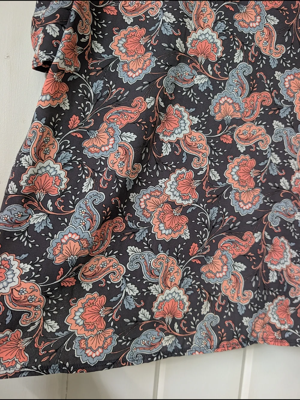 LOFT women's blouse with a whimsical floral + Paisley Pattern Size L